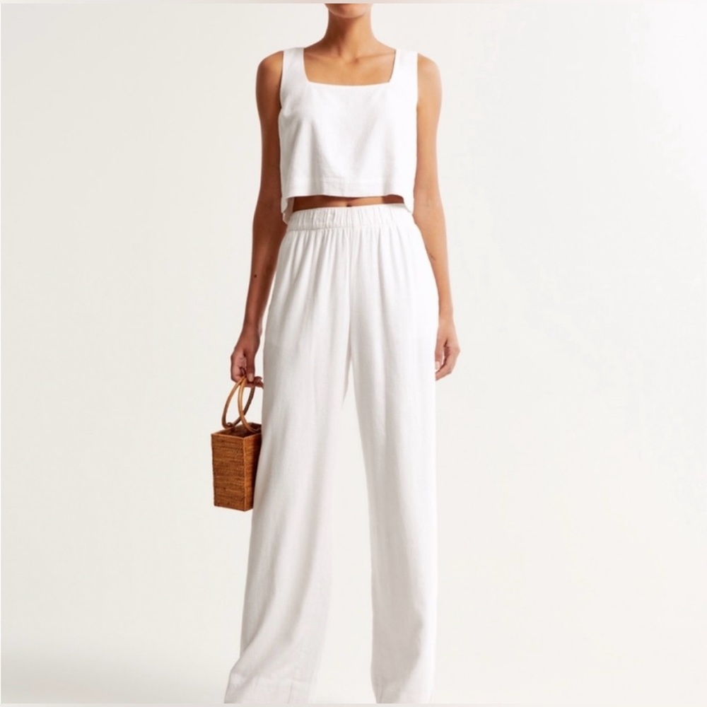 Abercrombie & Fitch Linen-Blend Pull-On Wide Leg Pant- Size: Large (Tan Stripe)